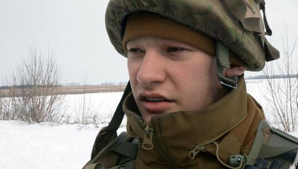 El teniente Yevgen Gromadsky, de 21 años de edad, pertenece a la séptima generación de militares en su familia.