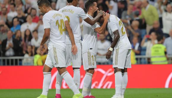 Real Madrid derrotó al Osasuna en el Santiago Bernabéu y lidera la Liga española. (Foto: REUTERS/Juan Medina)