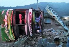 Perú: un muerto deja el despiste y vuelco de un bus en Chanchamayo