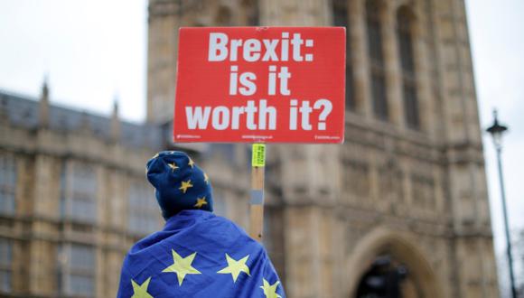 Un rechazo por la UE a reanudar las negociaciones o una nueva derrota de May por los diputados incrementarían el temor a que el 29 de marzo el país se vea abocado a un Brexit sin acuerdo. (Foto: AFP)