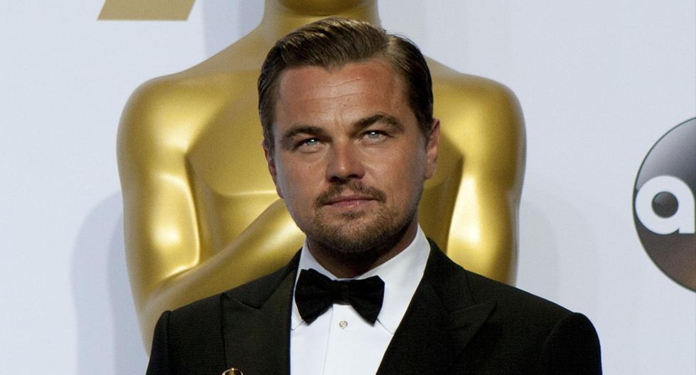 Leonardo DiCaprio celebró su triunfo en un restaurante de Estados Unidos donde al parecer, victima de la emoción, casi olvida su estatuilla.