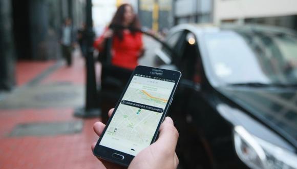 Uber y Beat son las dos marcas de taxi por aplicación que el consumidor tiene en el ‘top of mind’ (Foto: Diana Chávez)