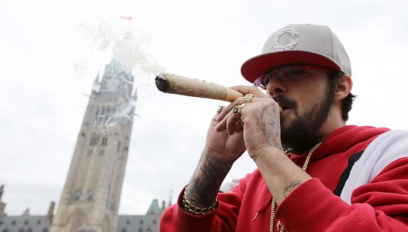 El cannabis estaba prohibido desde 1923 en Canadá, que ya había autorizado su uso con fines terapéuticos en 2001. (AFP)