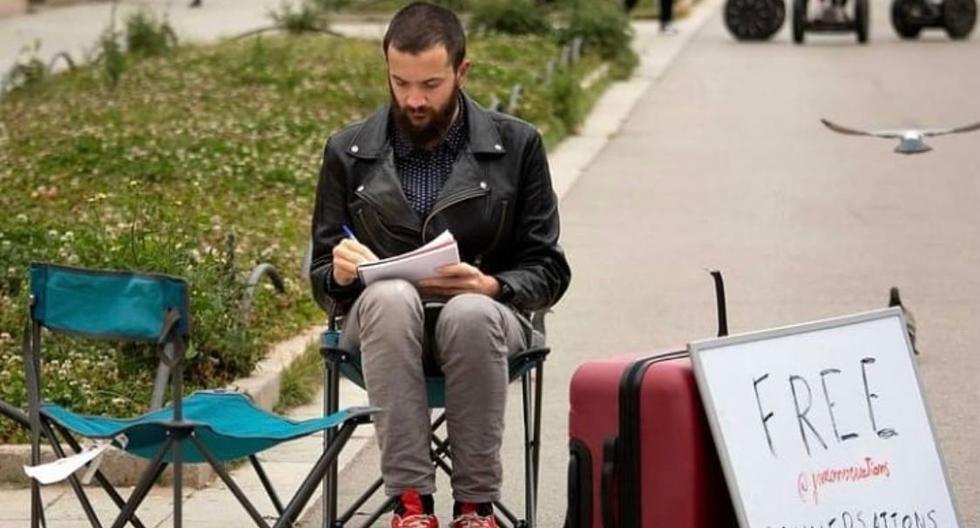 Adriá Ballester conversa ofrece charlas gratis a desconocidos en Barcelona.(Foto: IG Free Conversations)