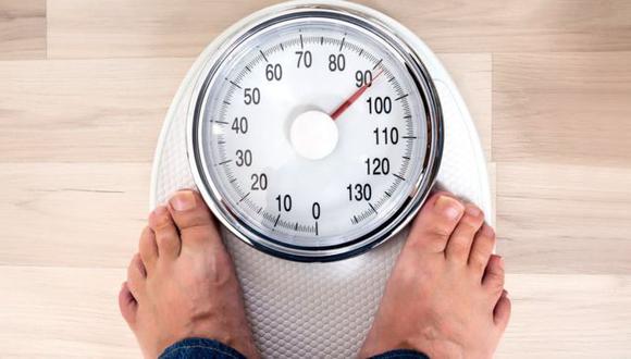 La lucha con los kilos de más acostumbra a aparecer pasada la adolescencia. (Foto: BBC / Getty Images)