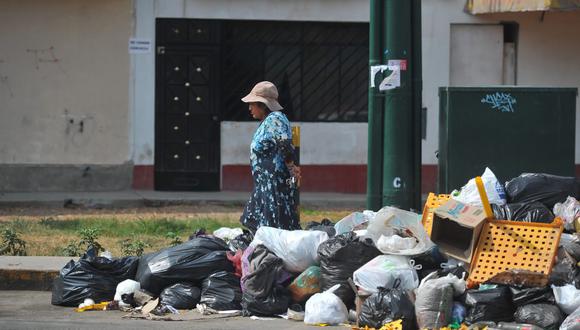 Alcalde de Lima anunció que se comunicará con burgomaestre de Surco para conocer cómo apoyarlos tras el reporte de acumulación de basura en calles. (Foto: Diana Marcelo/GEC)