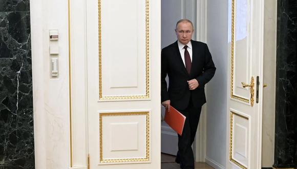 El presidente ruso, Vladimir Putin, llega para presidir una reunión del Consejo de Seguridad de su país. (Alexey NIKOLSKY / SPUTNIK / AFP - SPUTNIK).