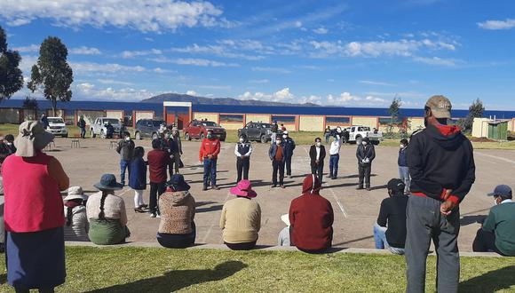 Después de casi una semana de carencia de pruebas rápidas en la región Puno, la Dirección Regional de Salud de Puno (Diresa) recibió un lote de 8.450 test que serán distribuidos entre las once redes de Salud de la región Puno. (Foto: Carlos Fernández).