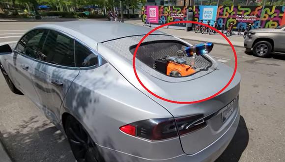 Un yooutuber intervino en su vehículo Tesla y lo adaptó para que también funcione a gas. (Imagen: YouTube)