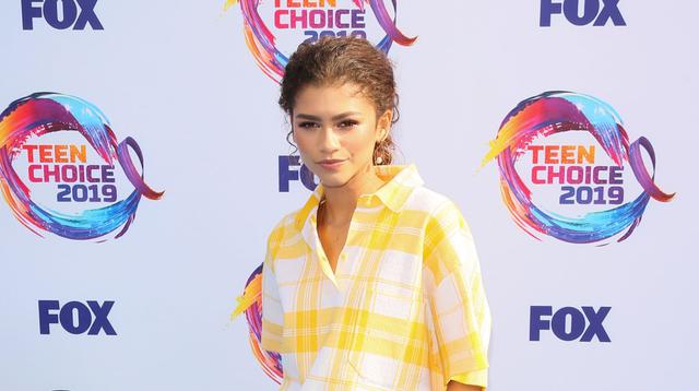 Zendaya en la alfombra roja de los Teen Choice Awards. (Foto: Agencias)