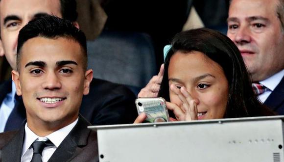 Reinier, sonriente, por ver al Real Madrid desde el palco del Bernabéu. (Foto: EFE)