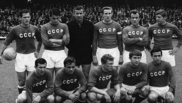 La selección soviética liderada por el portero Lev Yashin en 1966. (Foto: AFP)