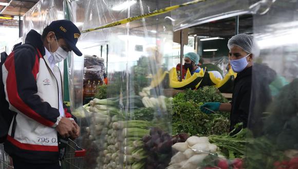 Municipalidad de Villa El Salvador estableció horarios de atención en mercados mayoristas, minoristas y espacios temporales para la venta de alimentos. (Foto referencial: Britanie Arroyo/GEC)