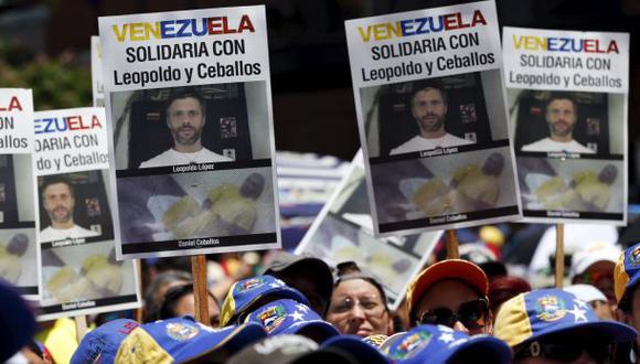 Reanudan juicio a Leopoldo López con paramédicos en el juzgado
