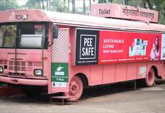 Viejos autobuses se convierten en baños femeninos cómodos y seguros en India