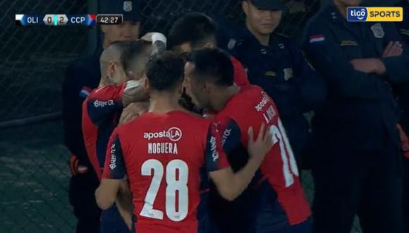 Golazo de Luis Fariña para el 2-0 de Cerro Porteño vs. Olimpia en clásico paraguayo. (Captura: Tigo Sports)