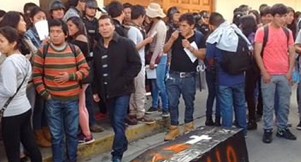 Manifestaciones en contra de Pedro Cotillo. (Foto: Radio San Borja)