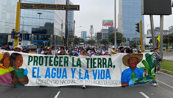 Marcha de defensores y defensoras de derechos humanos y ambientales. Foto: Red Muqui.