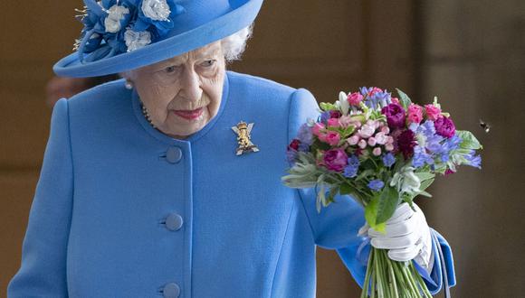 La reina Isabel II dijo que las víctimas y sobrevivientes de los ataques del 11 de septiembre estaban en sus oraciones, en un mensaje al presidente de Estados Unidos, Joe Biden. (Foto: Jane Barlow / POOL / AFP)