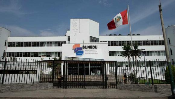 Conoce cuáles son las universidades peruanas que no pueden ejercer funciones por falta de licenciamiento otorgado por la Sunedu, y qué cantidad si cumplieron con los estándares mínimos de calidad. (Foto: gob.pe)