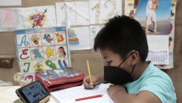 Escuelas habilitadas deben asegurar condiciones de bioseguridad y la conformidad de la comunidad educativa para ser consideradas aptas. (Foto: Jessica Vicente / El Comercio / Referencial)