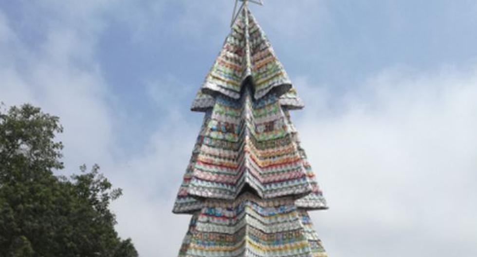 El Árbol de Navidad está conformado por más de 5 mil envases post consumo. (Foto: Tetra Pak)