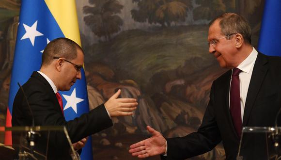 El canciller de Rusia Serguei Lavrov llamó a Estados Unidos a "abandonar sus planes irresponsables" en Venezuela. Recibió en Moscú a su par Jorge Arreaza. (AFP).