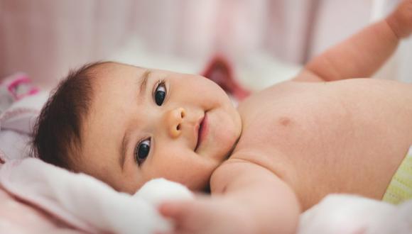 El pediatra siempre será el mejor aliado para que los padres sepan cómo actuar con un recién nacido. (Foto: Daniel Reche / Pexels)