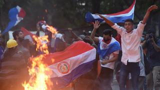 Paraguay: Varias detenciones tras ataque e incendio en sede del oficialista Partido Colorado