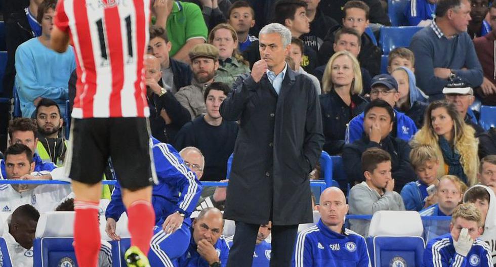Mourinho sigue firme en el Chelsea (EFE)