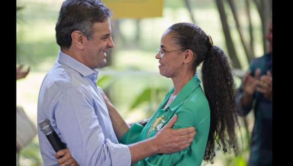 Silva y Neves inauguran "histórica" alianza con un abrazo
