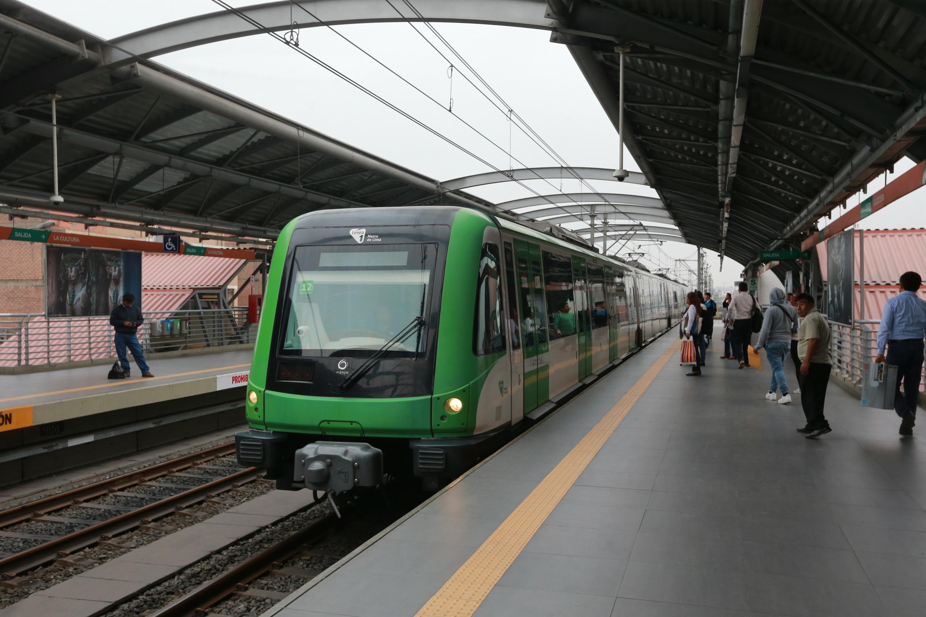 El Minsa declaró alerta sanitaria en la zona debido al aniego por agua residual en la urbanización Los Jardines, en San Juan de Lurigancho. (Foto: El Comercio)