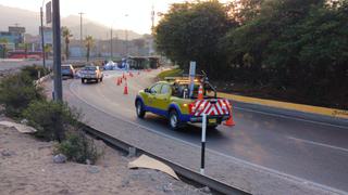 El Agustino: se registra derrame de combustible por vuelco de camión en Ramiro Prialé | FOTOS