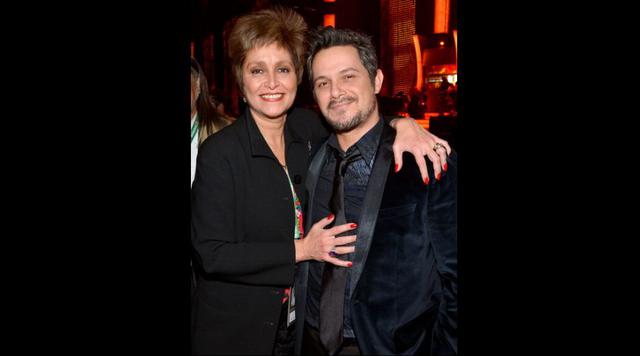 Daniela Romo: una vida de éxito y dura lucha contra el cáncer - 3