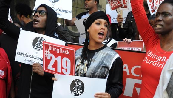 Alicia Keys participó en protesta por niñas nigerianas