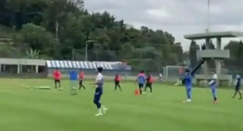 Yoshimar Yotún nailed it in the corner: this was his goal in the Cruz Azul practice |  VIDEO