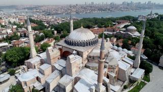 Un tribunal en Turquía da luz verde a la polémica reconversión de la icónica Santa Sofía en una mezquita