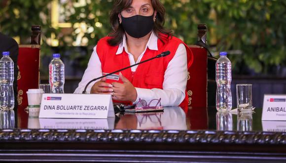 La vicepresidenta de la República también se solidarizó con las víctimas de los casos Barrios Altos y La Cantuta afectadas con la decisión del Tribunal Constitucional. (Foto: Midis)