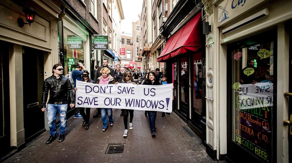 Prostitutas De Amsterdam Protestan Contra El Cierre De Vitrinas Mundo El Comercio PerÚ 3949