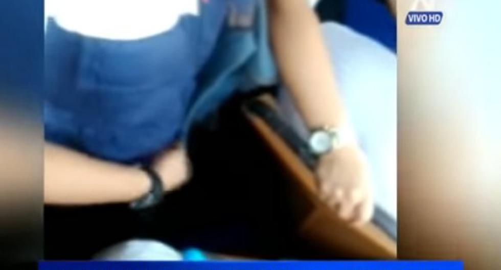 Sujeto fue grabado acosando a señorita en un bus. (Foto: YouTube)