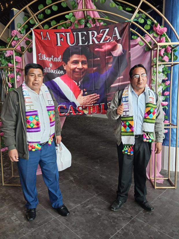 Los congresistas Pasión Dávila y Alfredo Pariona durante un evento del partido 'Todo con el pueblo', de Pedro Castillo