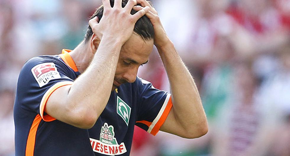 Claudio Pizarro y Werder Bremen no jugaran con la Lazio en agosto. (Foto: Getty Images)