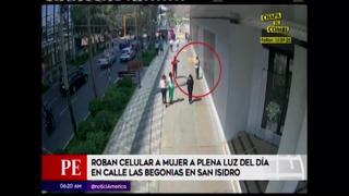 San Isidro: sujeto roba celular a plena luz del día en calle Las Begonias 