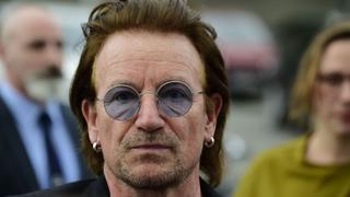 YouTube: el video en el que Bono pierde la voz en medio de un concierto y alarmó al mundo