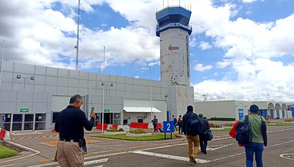 Reabren aeropuerto Inca Manco Cápac de Juliaca, en Puno.