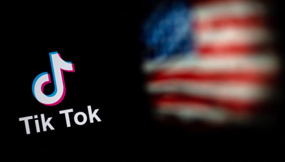 La Casa Blanca da 30 días para retirar aplicativo de TikTok en dispositivos gubernamentales. (NICOLAS ASFOURI / AFP).
