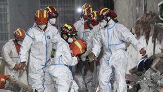 Aumentan a 53 los muertos por el derrumbe de un edificio en China