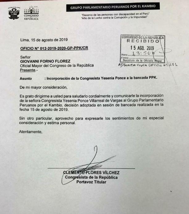 Yesenia Ponce se incorpora a Peruanos por el Kambio