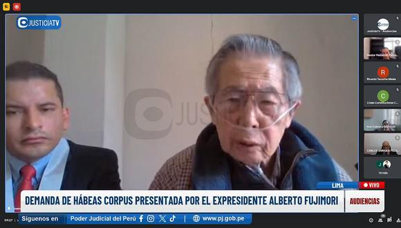 Alberto Fujimori acompañado por su abogado Elio Riera en una audiencia para pedir que se restituya su indulto. (Foto: Justicia TV)
