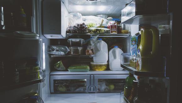 Solemos guardar en la refrigeradora lo que sobra de la comida para consumirla después. (Pixabay)